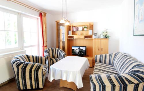 Binz Appartement | Haus Volksbank by Rujana