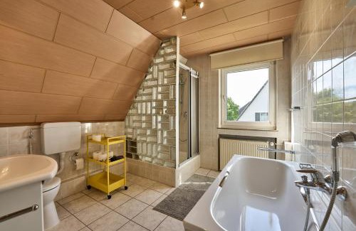 Altenbrunslar Appartement | Haus Weinberg