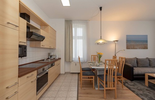 Ostseebad Kuhlungsborn Appartement | Haus Wenden apartment 8: quiet 3-room apartment close to the beach
