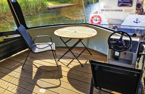 Demmin Location De Bateaux | Péniche sur la Peene, Demmin