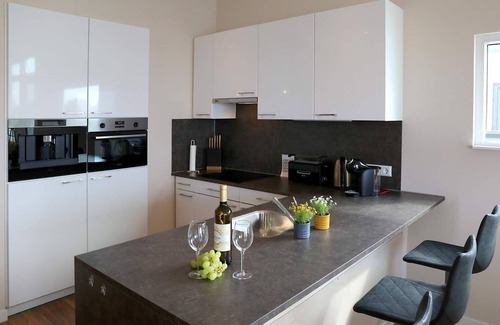 Ribnitz Appartement | Hausboot für 6 Gäste mit 85m² in Ribnitz-damgarten