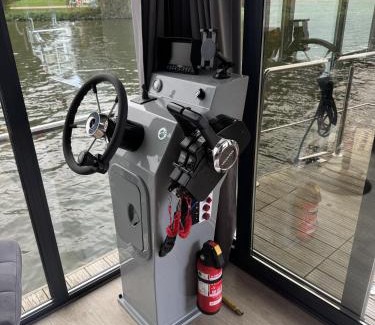 Schwerin Location De Bateaux | Hausboot Marieke führerscheinfrei