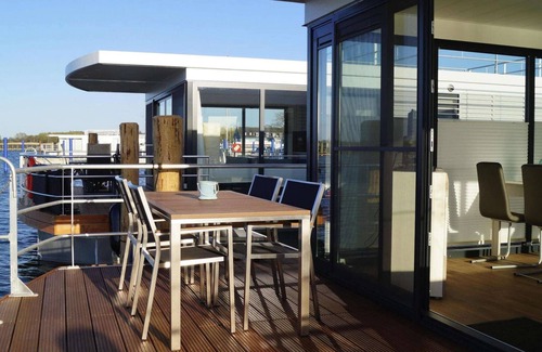 Ribnitz-Damgarten Location De Bateaux | Maison flottante Hausboot א Ribnitz-Damgarten