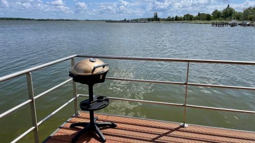 Ribnitz Location De Bateaux | Hausboot Sunday
