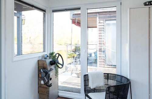 Neuland Location De Bateaux | Hausboot WILMA