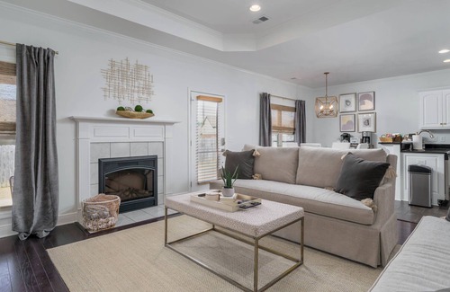 Northport Maison | Haute Hideaway!