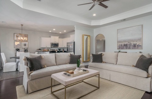 Northport Maison | Haute Hideaway!