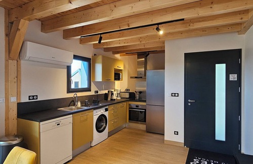 Queyrieres Chalet De Ski | Hauts Gites du Meygal: 3 gîtes for 24 people :Reservations only on request