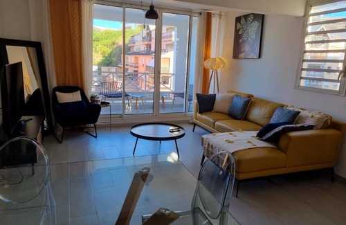 Mamoudzou Appartement | Hauts vallons : T2 avec vue sur mer