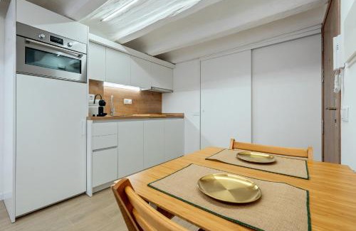 Montblanc Appartement | Hauzify I Apartaments La Plaça