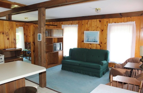 North Sebago Appartement | Haven Apartment-Private Beach-Pets Welcome - Round Table Lodge, Sebago, Maine