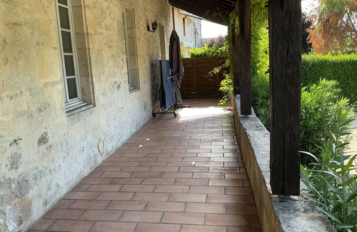 Boisse Cottage | Havre de paix : gîte 8 personnes avec piscine à Boisse