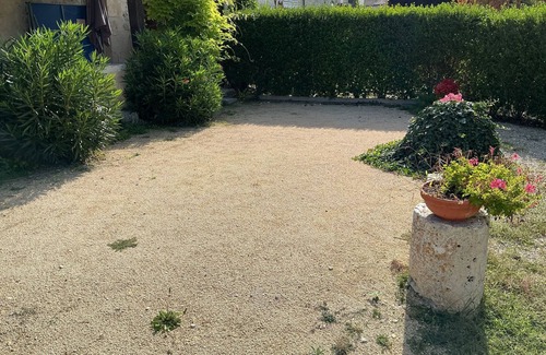Boisse Cottage | Havre de paix : gîte 8 personnes avec piscine à Boisse