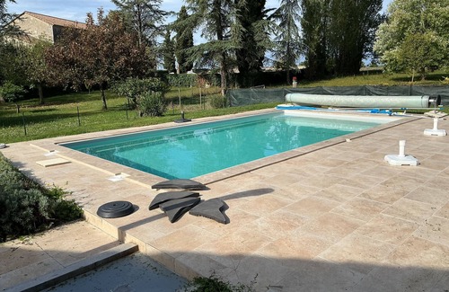 Boisse Cottage | Havre de paix : gîte 8 personnes avec piscine à Boisse