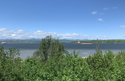 Desjardins Appartement | Haven of peace - view of the Lévis river