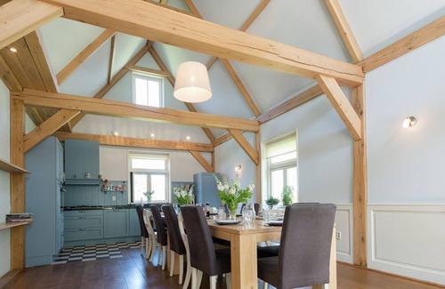 Neck Maison | Havre de paix avec jardin et confort