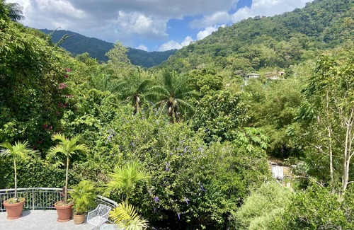 Glencoe Maison | Havenhill is a scenic & happening Escape for 7!