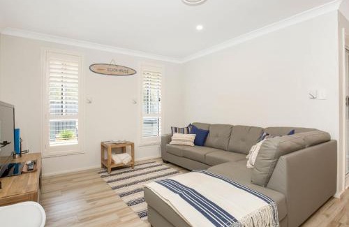 Callala Beach Maison | Havenwood - Pet Friendly - Spa & Community Pool