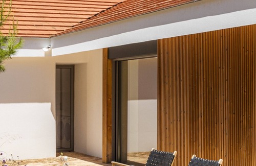 Quinta da Marinha Villa | Havenwood Villa by CadenzaLux