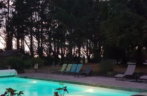 Teille Maison | Havre de paix avec piscine chauffée, jardin arboré et activités pour tous - FR-1-306-1142