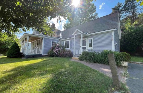 Cavendish Maison | Hawks Mountain Village Retreat - 10 min. to Okemo!