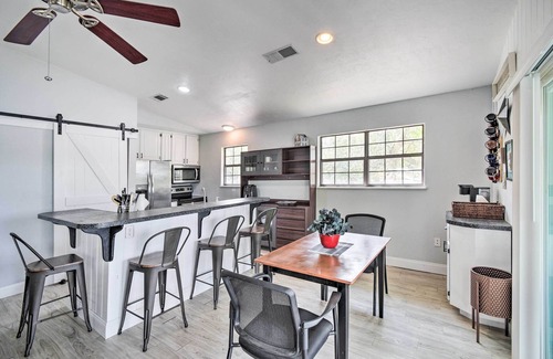 Edgar Maison | Hawthorne Hideaway w/ Waterfront Fire Pit!