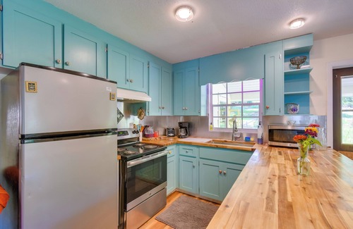 Hawthorne Maison | Hawthorne Retreat w/ Casita + Lake Winnott Access!