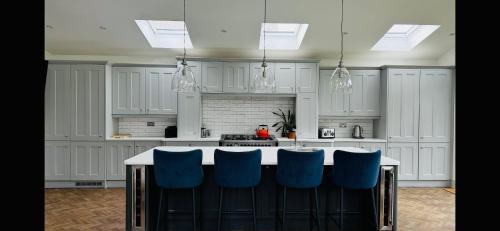 York Maison | HAYFIELD COTTAGE spacious detached luxury home