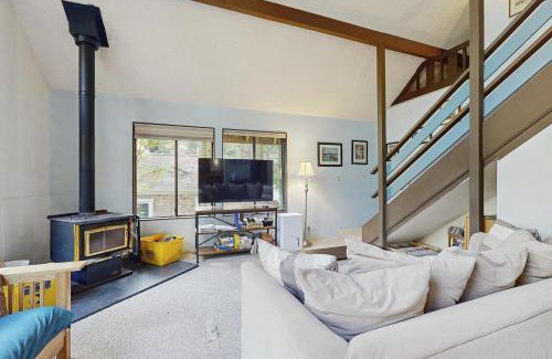 Downtown Cannon Beach Maison | Haystack Hideaway