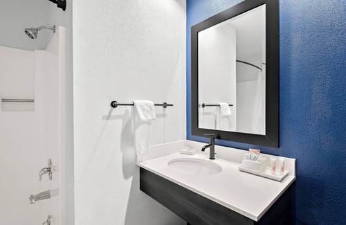 Eugene Hôtel | Hayward Inn