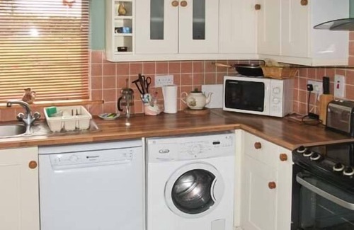 Killimor Cottage | Hazel Cottage, KILLIMOR, COMTÉ GALWAY