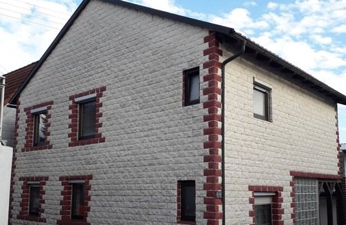 Burgberg Appartement | Hdh02 - Monteurhaus, 120qm, 4 Schlafräume und Separatem WC für Max. 9 Personen