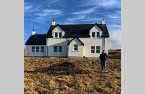 Caroy Maison | Head In The Skye - Healabhal Cottage