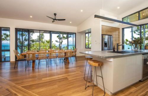 Picnic Bay Maison | Headland House