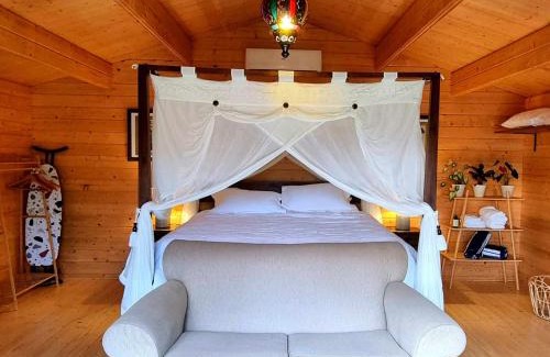 Tallebudgera Valley Maison | Healing Garden Bed & Breakfast - Ubud