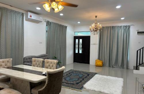 Perak Tengah District Maison | Healing Homestay