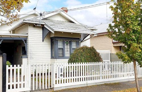 Bakery Hill Maison | Heart Of Ballarat 3 Bdrm 1920s Cottage 2kms to Sovereign Hill A Cat Lived Here So Not Good For People With Allergies