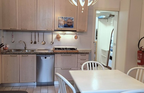 Chinatown Appartement | L'île Chinatown Centre M5 Tram M2 10 12 14 une mixité jeune et dynamique unique