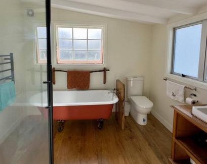 Preece Point Maison | Heart Of Gold Cottage