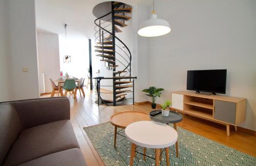 Quartier du Centre - Centrumwijk Appartement | Heart of Grand Place - Stunning 3BR Triplex
