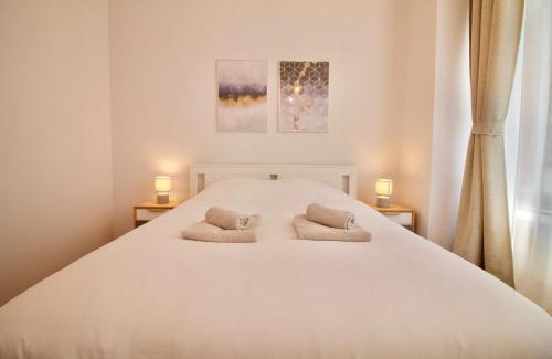 Quartier du Centre - Centrumwijk Appartement | Heart of Grand Place - Stunning 3BR Triplex