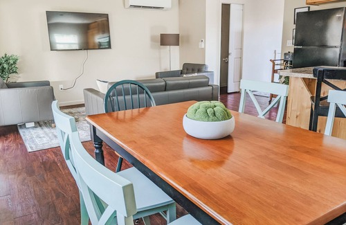 Philomath Maison | Heart of Philomath comfortable modern house 10 minutes to OSU