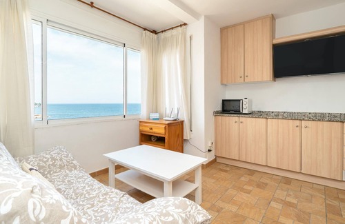 Costa Dorada Appartement | Au coeur du village avec vue mer et à 100m plage