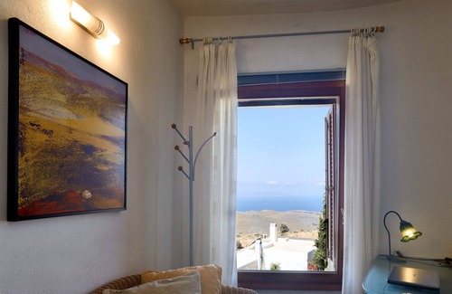 Kea Maison | Hearty Pool - Comfortable Accommodation with Pool and Sea Views