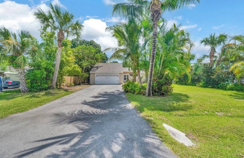 Indian River Estates Maison | HEATED POOL!!! 3 Bedroom House in Ft. Pierce