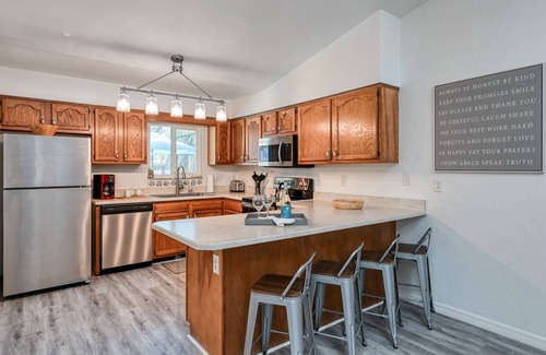 St. Augustine South Maison | Heated Pool, 5 minute Walk to River Park with Boat Ramp, Near Downtown & Beach, $300 in Free Tickets