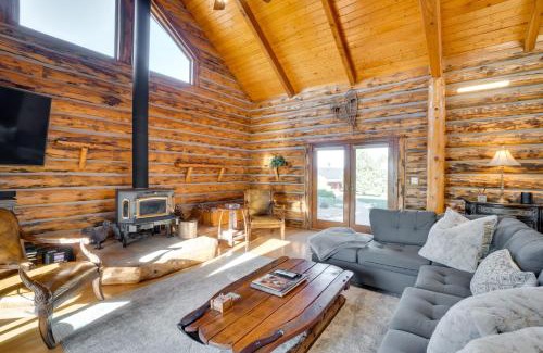 Parker Maison | Heated Pool and Mtn Views Log Cabin in Parker!