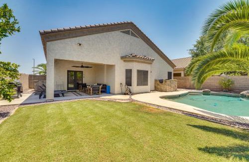 Neely Farms Maison | Heated Pool and Yard Gilbert Getaway!