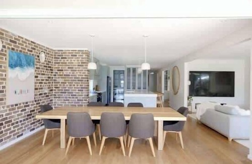 Bundeena Maison | Heated Pool | Bundeena's best | 10br | Beach