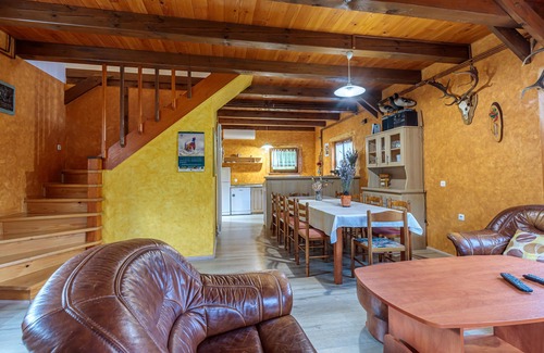 Brod Moravice Maison | Heated Pool Chalet Zavrh 1, Zavrh, Croatia
